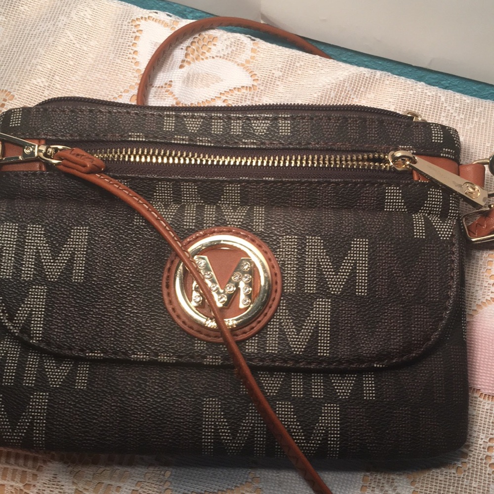 MKF crossbody bag - Picture 1 of 9